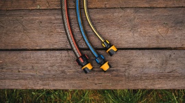 Wybór sprzętu do nawadniania – nic prostszego z Fiskars